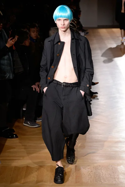 Look 37